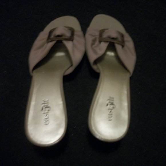 PRETTY PUMPS SM HEELS MULES 7 & 1/2 M - Picture 2 of 6